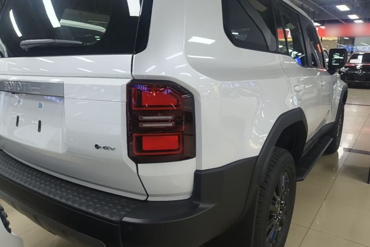 Used Toyota Prado 2026 Model 2.4T All-Round TX Edition 5-seater Rear Right 45 Deg