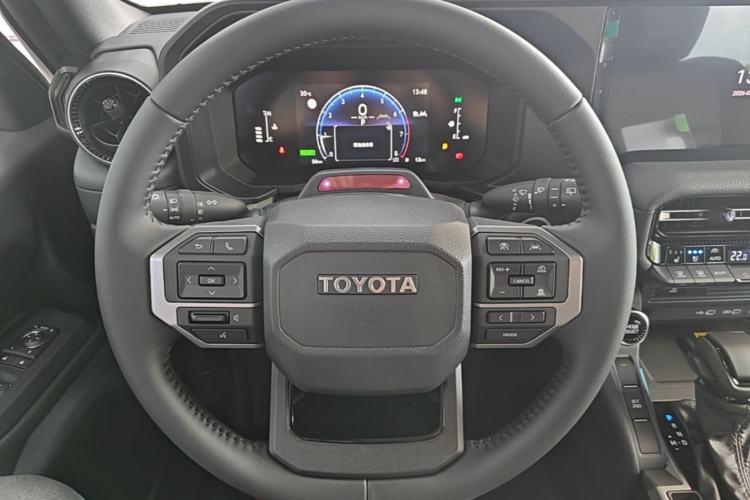 Used Toyota Prado 2026 Model 2.4T All-Round TX Edition 5-seater Steering Wheel