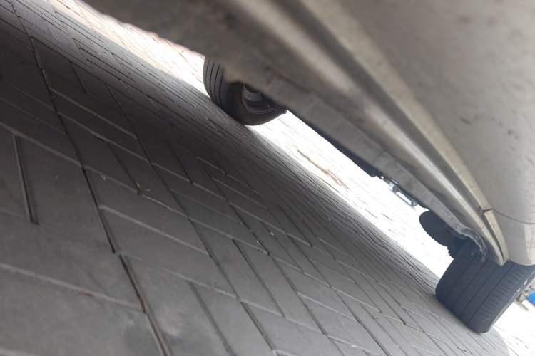 Used Toyota Previa 2004 2.4L AT Chassis Front Left
