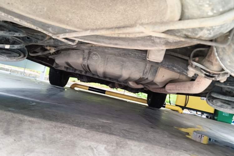 Used Toyota Previa 2004 2.4L AT Chassis Rear