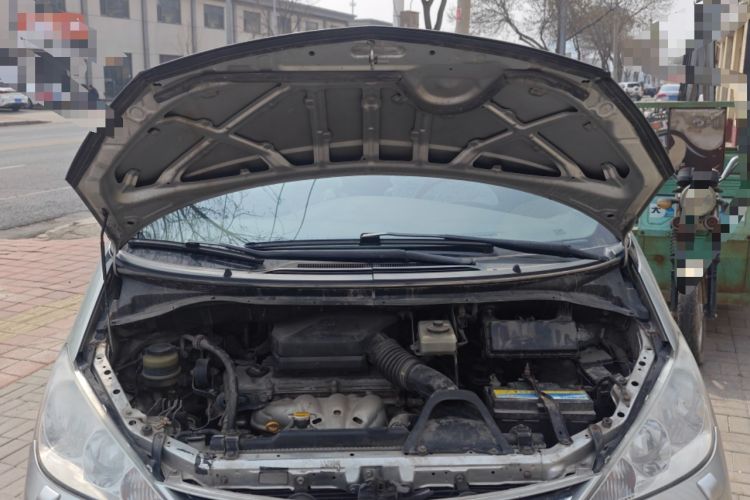 Used Toyota Previa 2004 2.4L AT Engine Bay
