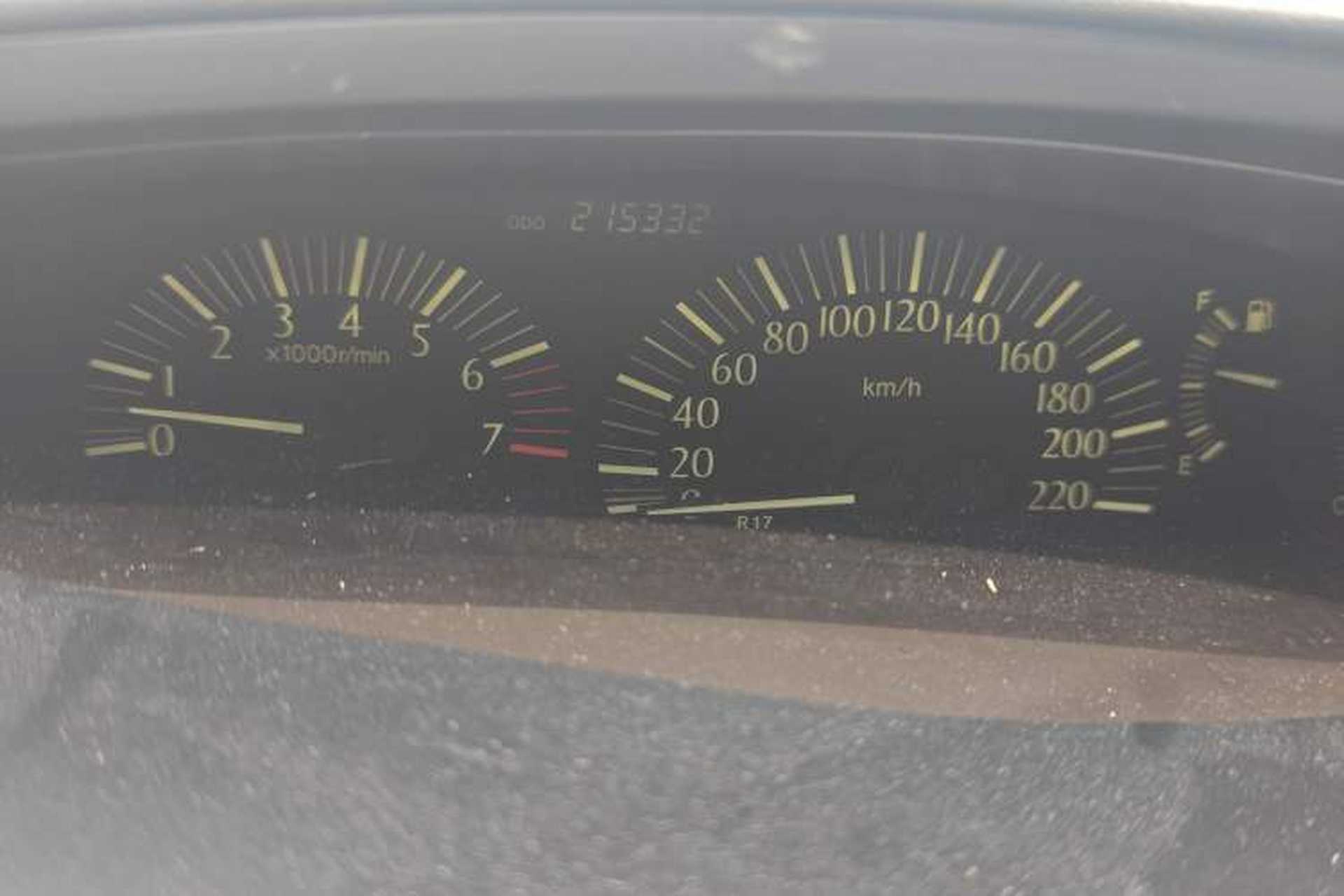 Used Toyota Previa 2004 2.4L AT Instrument Cluster