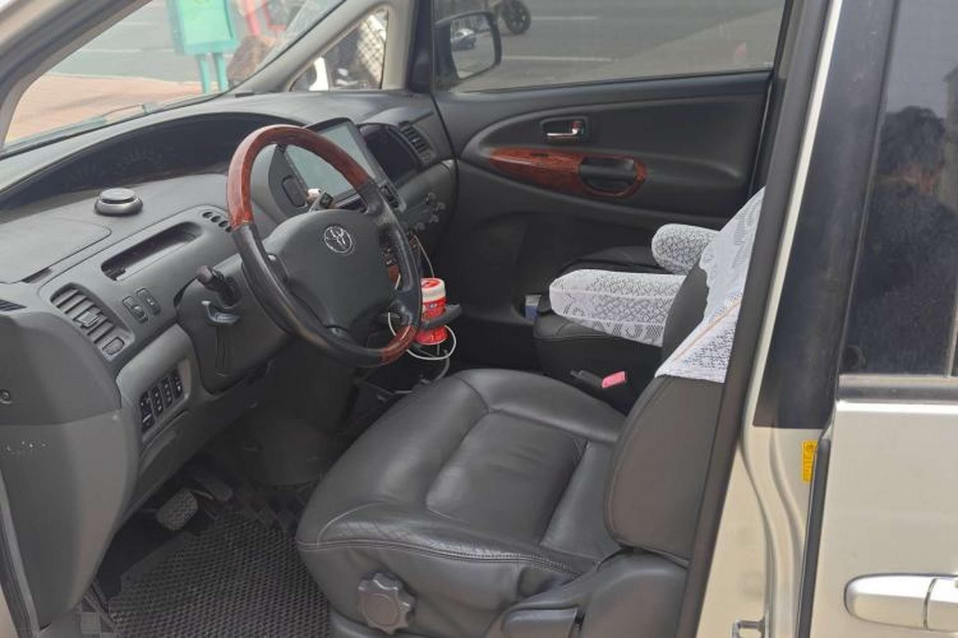 Used Toyota Previa 2004 2.4L AT Left Front Seat