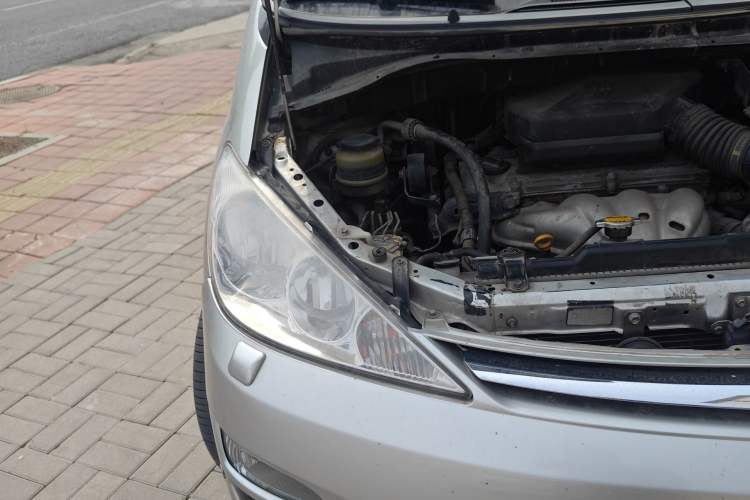 Used Toyota Previa 2004 2.4L AT Right Front Headlight