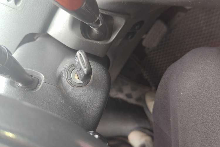 Used Toyota Previa 2004 2.4L AT Vehicle Key