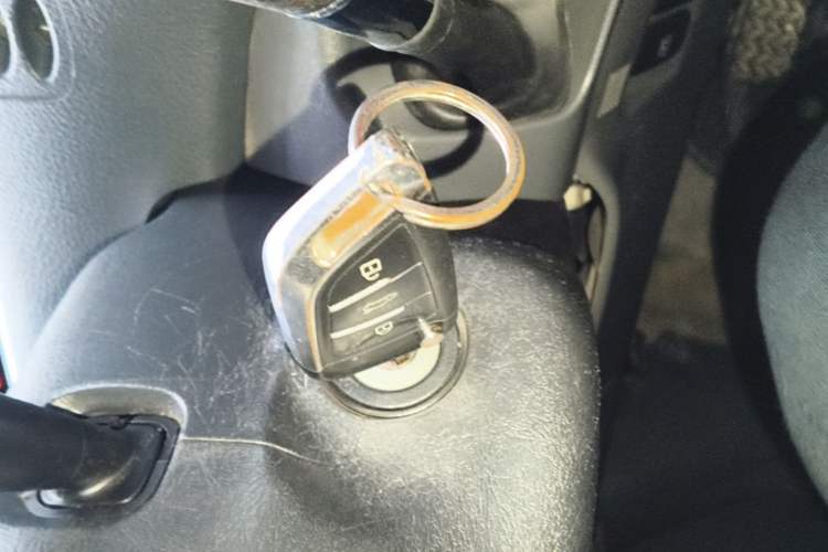 Used Toyota Previa 2004 2.4L AT Vehicle Key