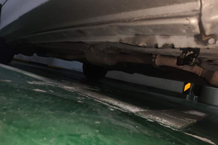 Used Toyota Previa 2004 2.4L AT Chassis Front Right