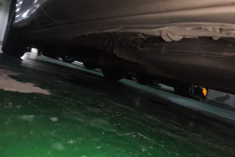 Used Toyota Previa 2004 2.4L AT Chassis Rear Left