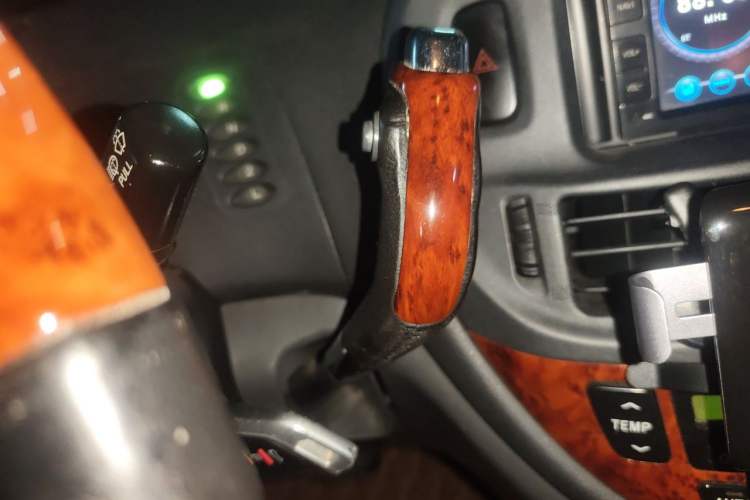 Used Toyota Previa 2004 2.4L AT Gear Lever