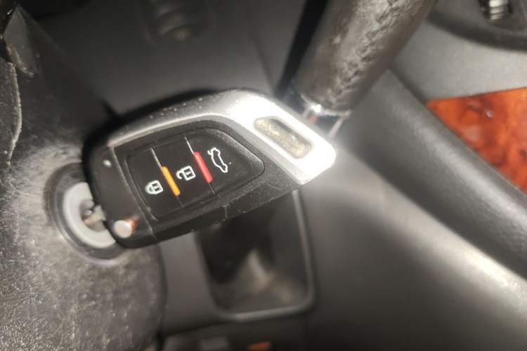 Used Toyota Previa 2004 2.4L AT Vehicle Key