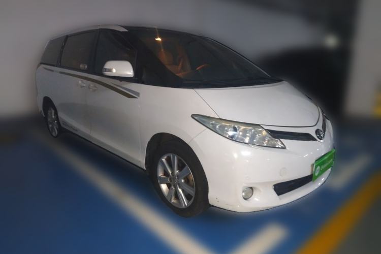 Used Toyota Previa 2006 2.4L 7-Seater Luxury Edition Front Right 45 Deg