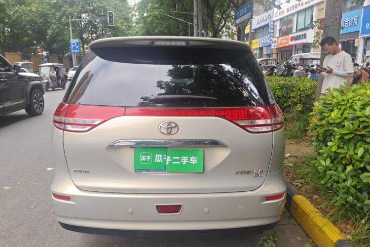 Used Toyota Previa 2006 2.4L 7-Seater Luxury Edition Rear