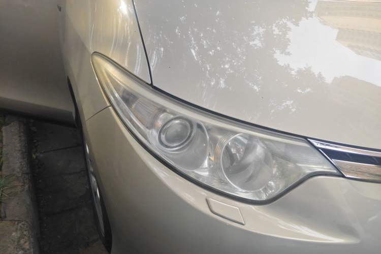 Used Toyota Previa 2006 2.4L 7-Seater Luxury Edition Right Front Headlight