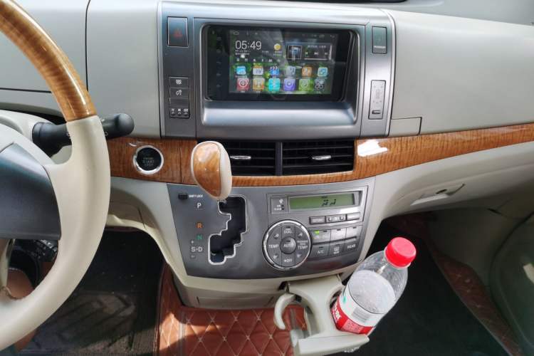 Used Toyota Previa 2006 2.4L 7-Seater Standard Edition Audio And AC Panel