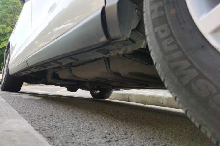 Used Toyota Previa 2006 2.4L 7-Seater Standard Edition Chassis Rear Left