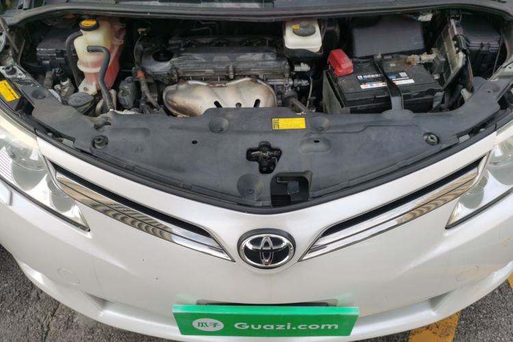 Used Toyota Previa 2006 2.4L 7-Seater Standard Edition Engine Bay
