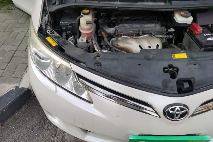 Used Toyota Previa 2006 2.4L 7-Seater Standard Edition Engine Bay Right