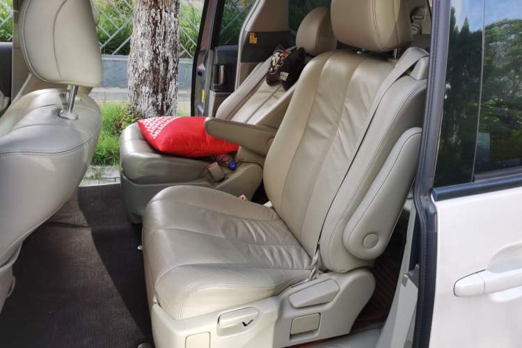 Used Toyota Previa 2006 2.4L 7-Seater Standard Edition Left Rear Seat