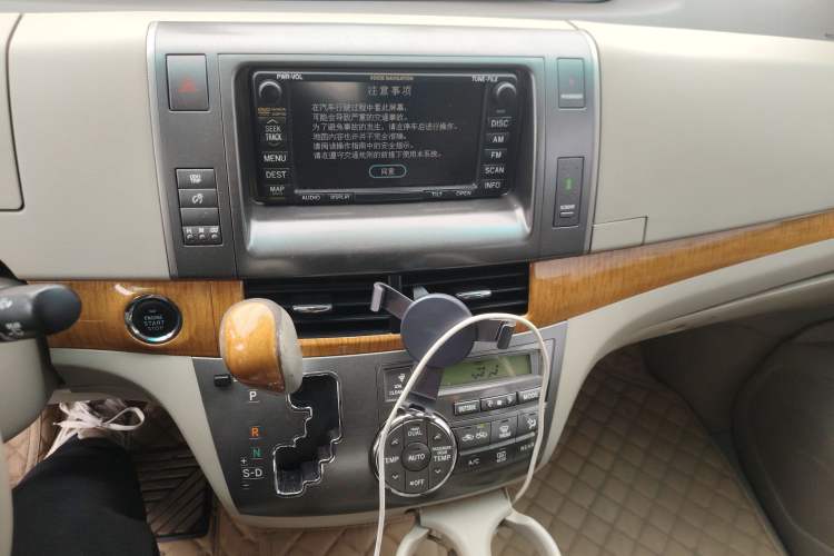 Used Toyota Previa 2006 2.4L 7-Seater Luxury Edition Audio And AC Panel