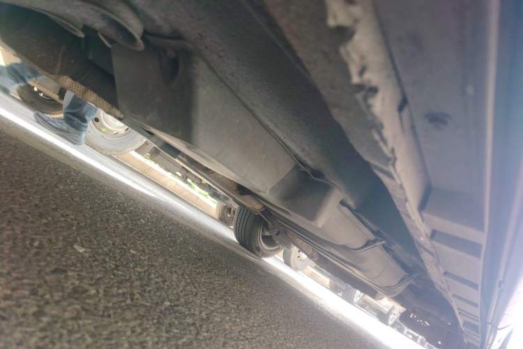 Used Toyota Previa 2006 2.4L 7-Seater Luxury Edition Chassis Front Left