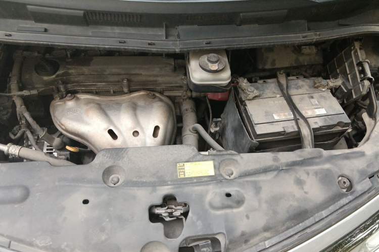 Used Toyota Previa 2006 2.4L 7-Seater Standard Edition Engine Bay