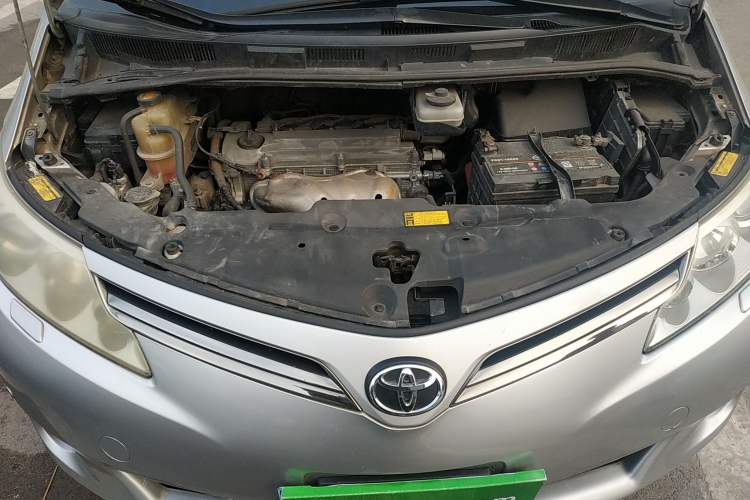 Used Toyota Previa 2006 2.4L 7-Seater Luxury Edition Engine Bay