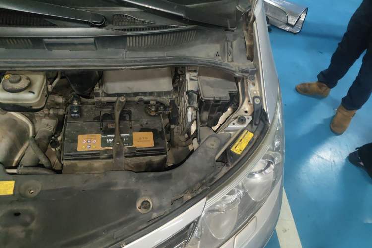 Used Toyota Previa 2006 2.4L 7-Seater Luxury Edition Engine Bay Left
