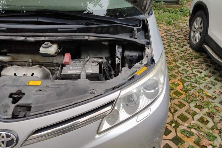 Used Toyota Previa 2006 2.4L 7-Seater Luxury Edition Engine Bay Left