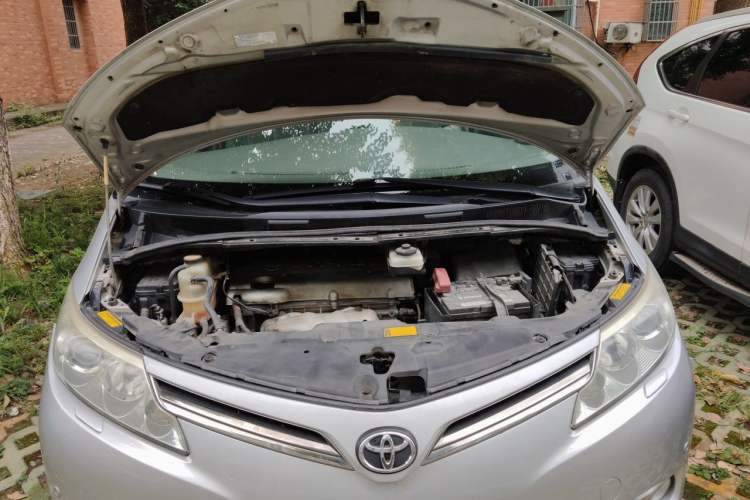 Used Toyota Previa 2006 2.4L 7-Seater Luxury Edition Engine Bay