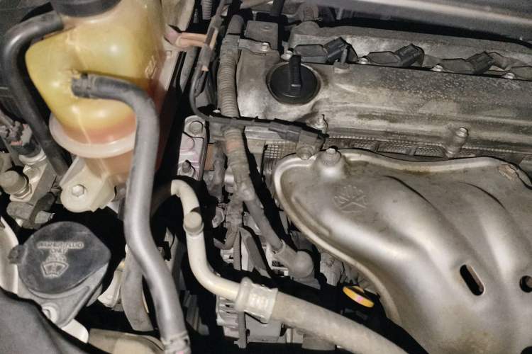 Used Toyota Previa 2006 2.4L 7-Seater Standard Edition Engine Bay Right