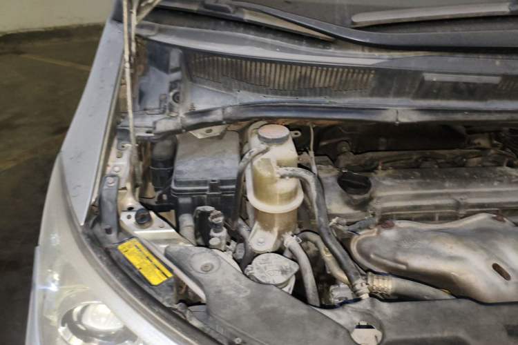 Used Toyota Previa 2006 2.4L 7-Seater Luxury Edition Engine Bay Right