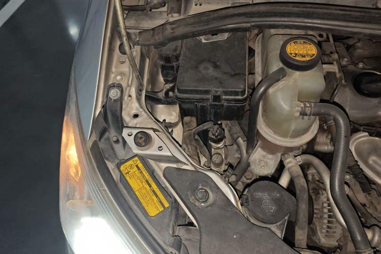 Used Toyota Previa 2006 2.4L 7-Seater Luxury Edition Engine Bay Right
