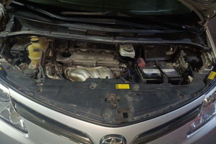 Used Toyota Previa 2006 2.4L 7-Seater Standard Edition Engine Bay