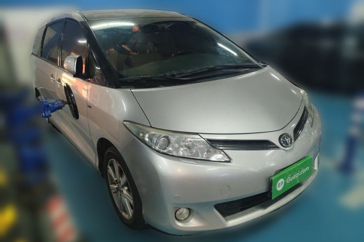 Used Toyota Previa 2006 2.4L 7-Seater Luxury Edition Front Right 45 Deg