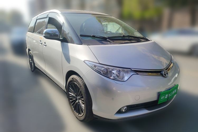 Used Toyota Previa 2006 2.4L 7-Seater Luxury Edition Front Right 45 Deg