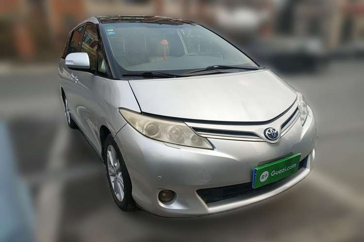 Used Toyota Previa 2006 2.4L 7-Seater Luxury Edition Front Right 45 Deg