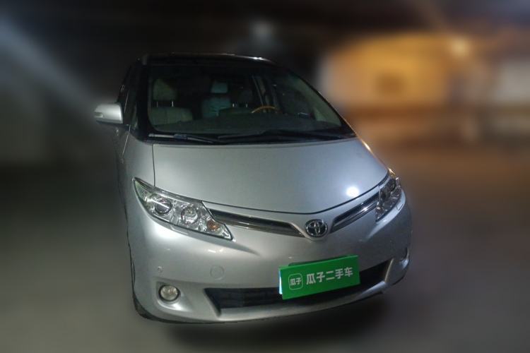 Used Toyota Previa 2006 2.4L 7-Seater Standard Edition Front Right 45 Deg