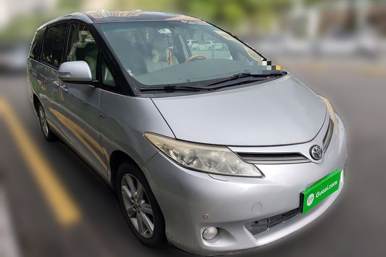 Used Toyota Previa 2006 2.4L 7-Seater Standard Edition Front Right 45 Deg