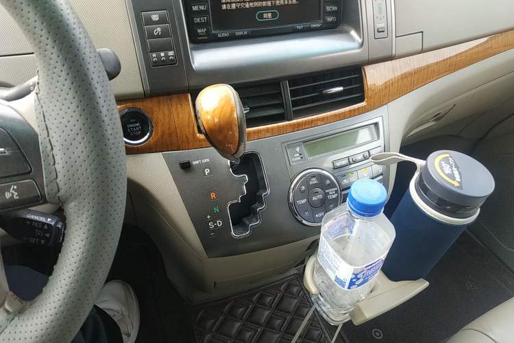 Used Toyota Previa 2006 2.4L 7-Seater Luxury Edition Gear Lever