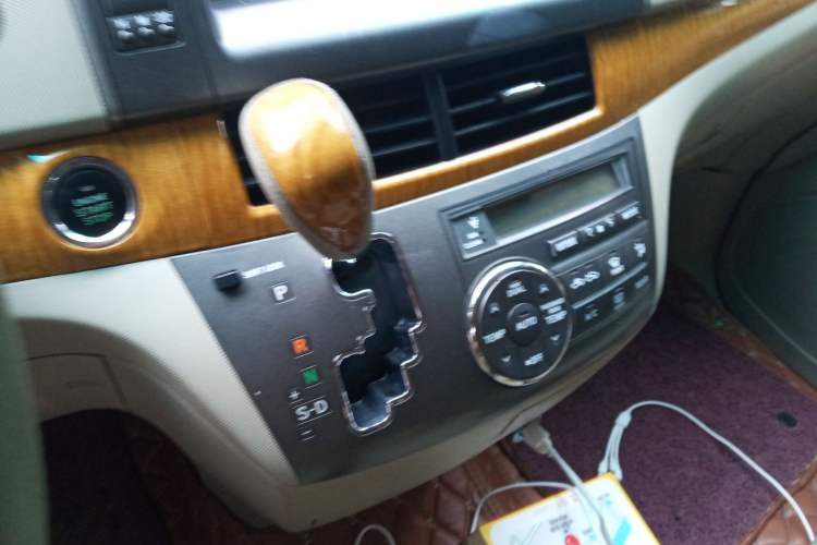Used Toyota Previa 2006 2.4L 7-Seater Luxury Edition Gear Lever