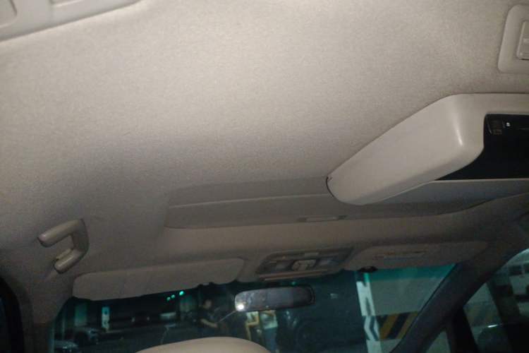 Used Toyota Previa 2006 2.4L 7-Seater Standard Edition Headliner