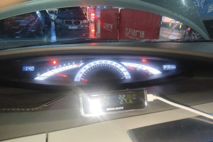 Used Toyota Previa 2006 2.4L 7-Seater Luxury Edition Instrument Cluster