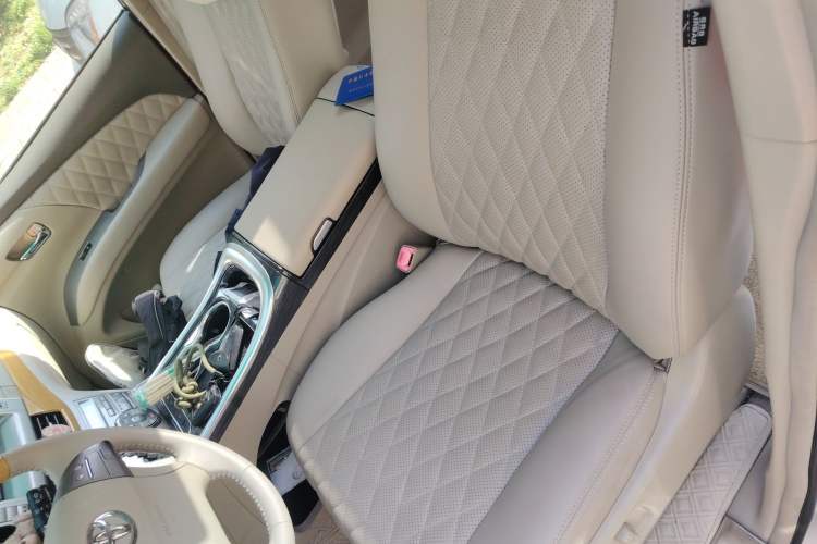 Used Toyota Previa 2006 2.4L 7-Seater Luxury Edition Left Front Seat