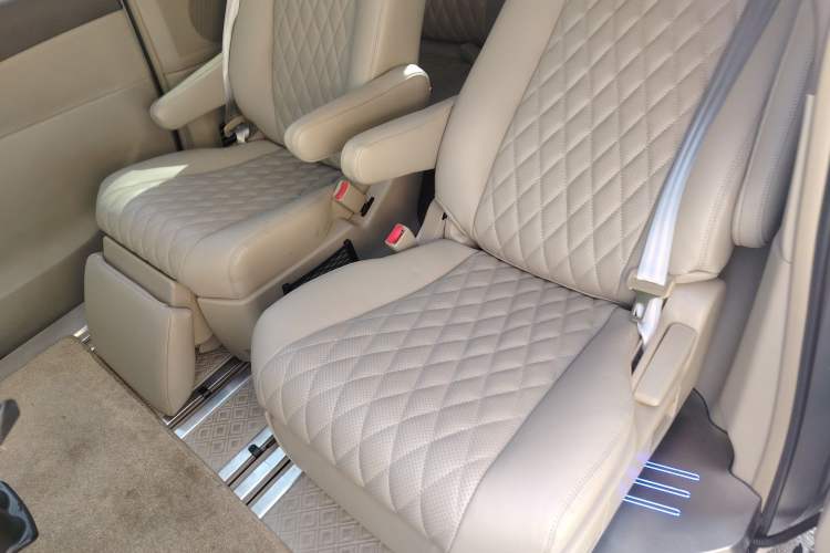 Used Toyota Previa 2006 2.4L 7-Seater Luxury Edition Left Rear Seat