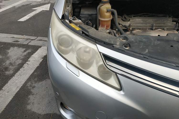 Used Toyota Previa 2006 2.4L 7-Seater Luxury Edition Right Front Headlight