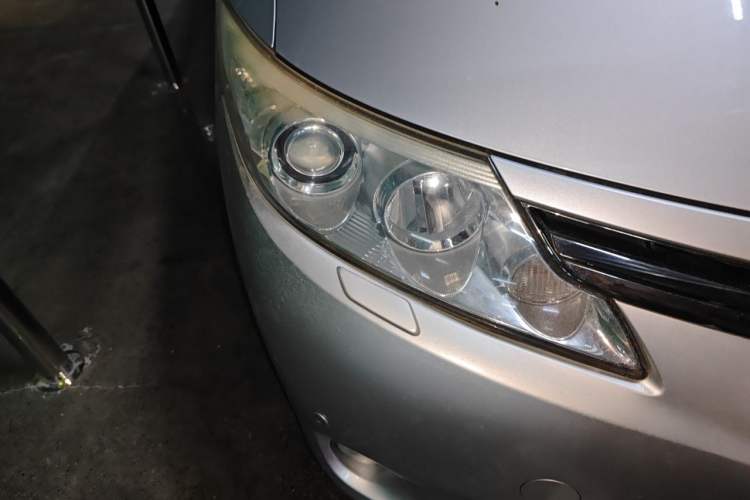 Used Toyota Previa 2006 2.4L 7-Seater Luxury Edition Right Front Headlight
