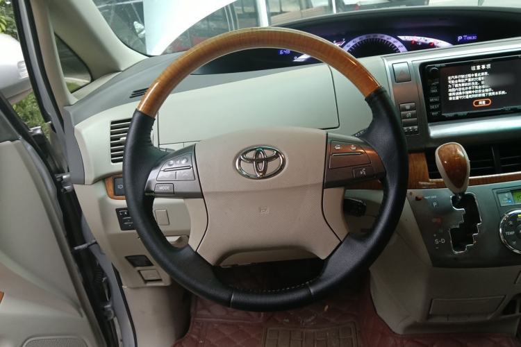 Used Toyota Previa 2006 2.4L 7-Seater Standard Edition Steering Wheel