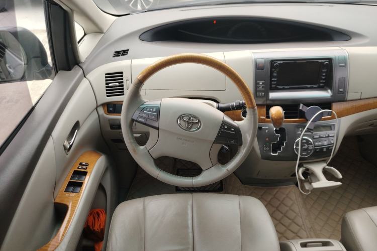 Used Toyota Previa 2006 2.4L 7-Seater Luxury Edition Steering Wheel