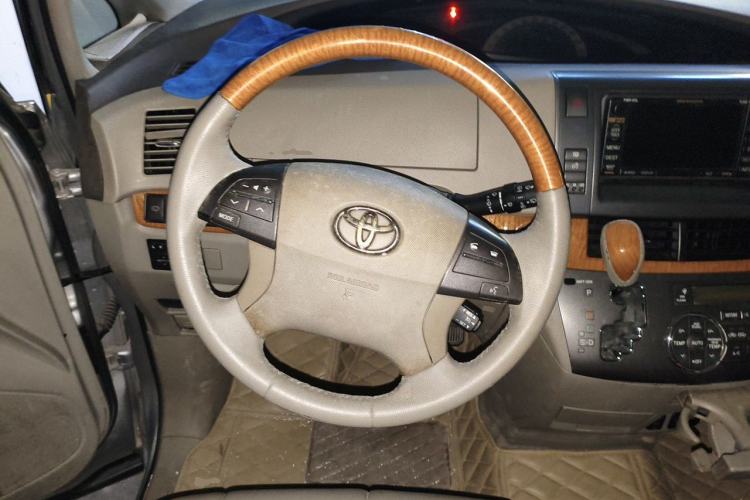 Used Toyota Previa 2006 2.4L 7-Seater Luxury Edition Steering Wheel