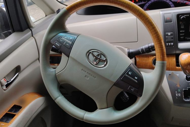 Used Toyota Previa 2006 2.4L 7-Seater Luxury Edition Steering Wheel